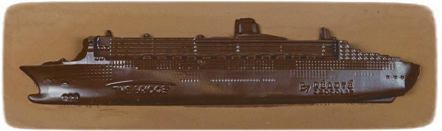 Réauté The Bridge Moulage QM2 lait et noir 280g.jpg