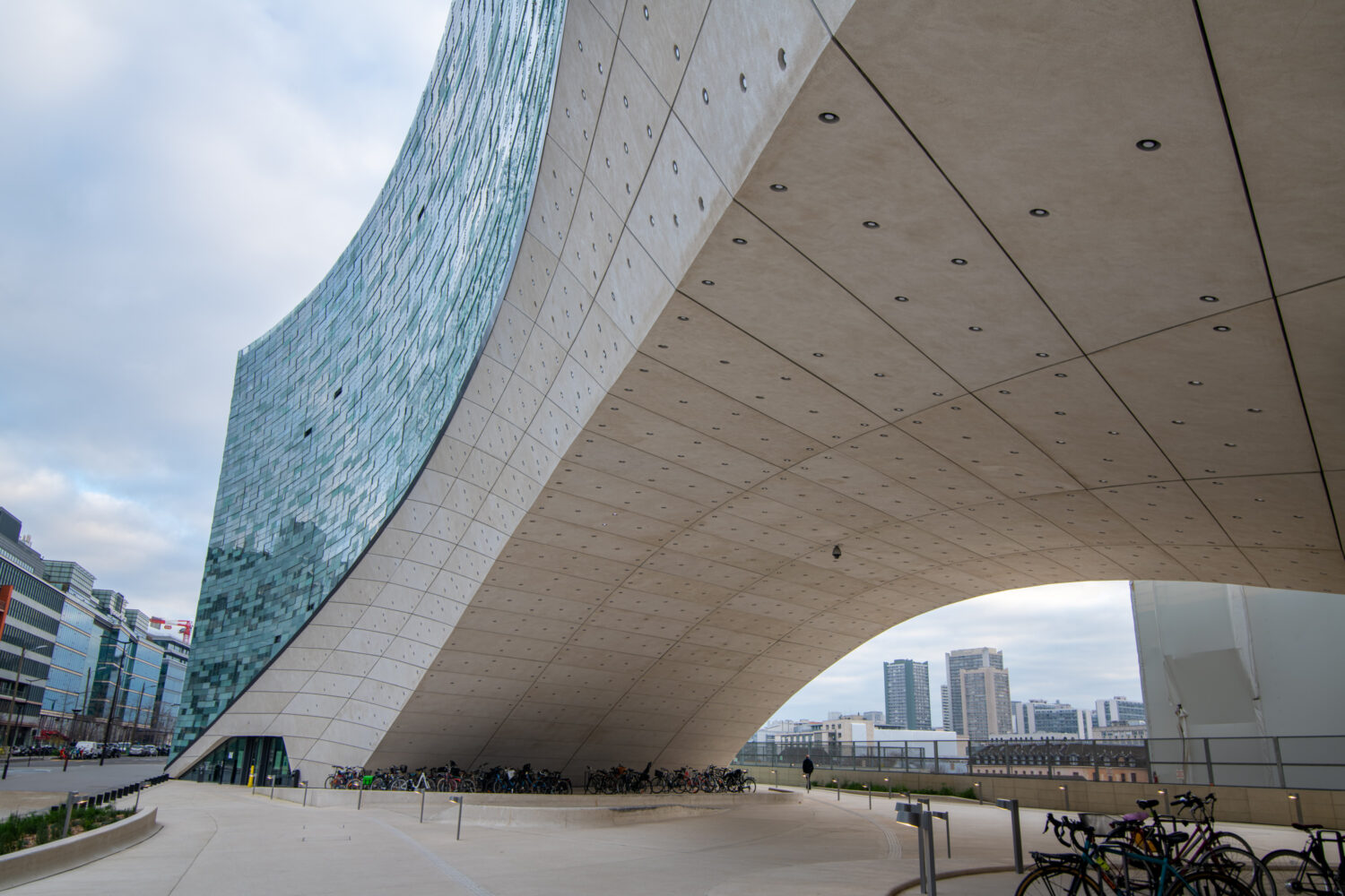 Le Monde_Siège_Parvis1_©Barbanel.jpg