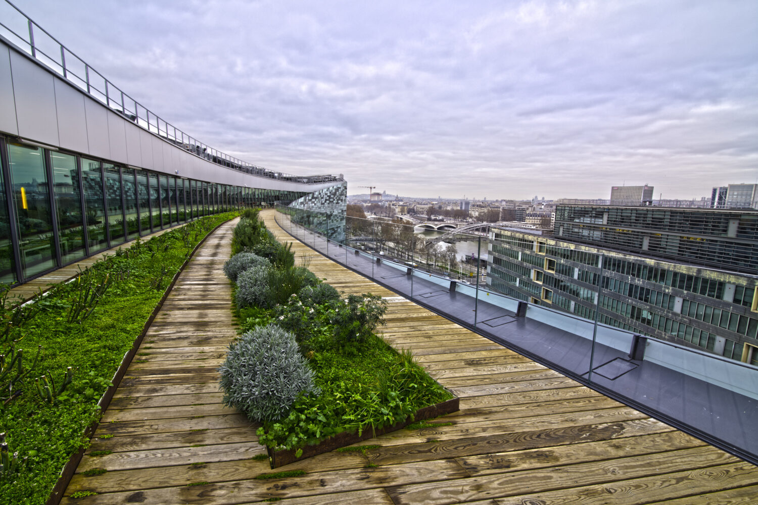 Le Monde_Siège_Toit-Terrasse2_©Barbanel.jpg